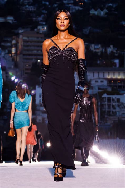 naomi cambel versace vestito spoa|naomi campbell influence on fashion.